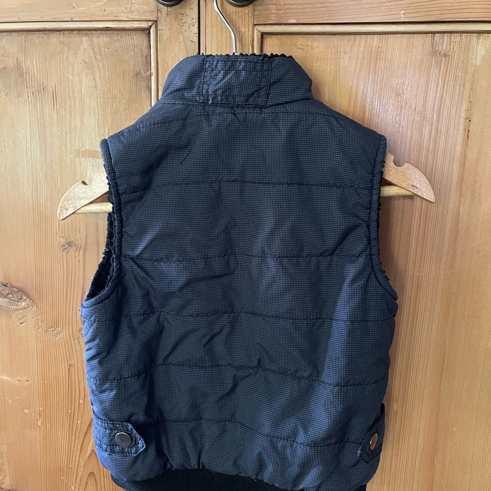 Sovereign Code Winter Vest - Picture 2 of 3